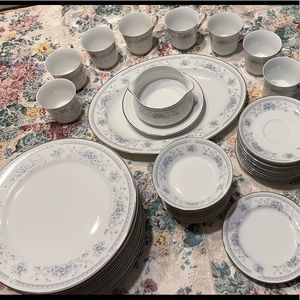 American Limoges “Salem” bridal bouquet